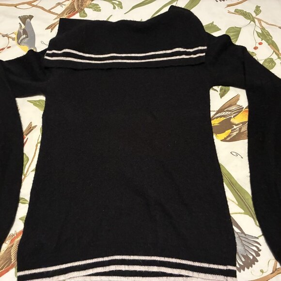 Blk long sleeve sailor collar sweater - size Small preloved - Picture 2 of 6